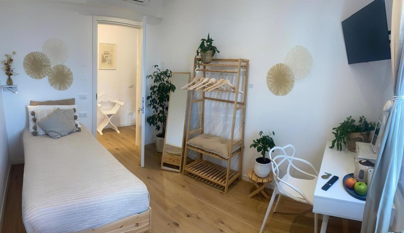 Keizna Rooms Чезена Екстериор снимка