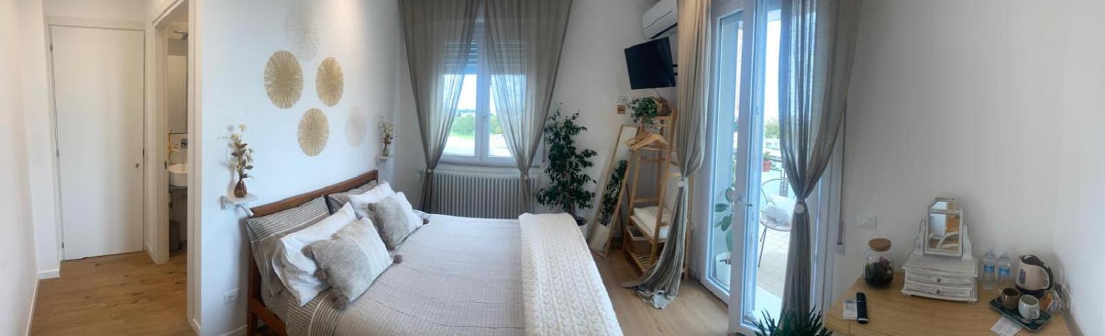 Keizna Rooms Чезена Екстериор снимка